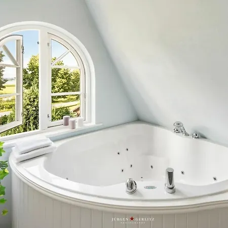 Holiday home Reethues Schleiblick *