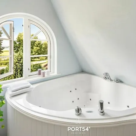 Holiday home Reethues Schleiblick